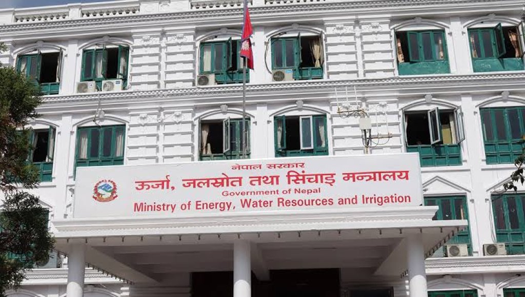 कर्णालीमा ‘यान्त्रिक क्रेन’ पठाइने